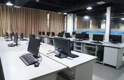 数学与计算机科学学院（软件服务外包学院）专业介绍 软件外包服务